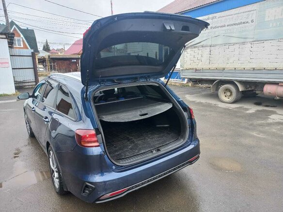 2019 Kia Ceed III, синий, 2000000 рублей - вид 8