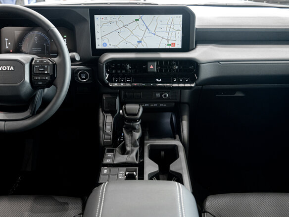 2025 Toyota Land Cruiser Prado 250 Series, белый - вид 20