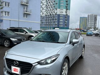 2017 Mazda Axela III Рестайлинг, серый, 1229750 рублей, вид 1