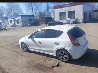 2010 Hyundai i30 I Рестайлинг, белый, 400000 рублей, вид 3