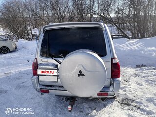 2005 Mitsubishi Pajero III Рестайлинг, белый, 900000 рублей, вид 3