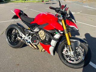 2020 Ducati Streetfighter V4, красный, 2150000 рублей, вид 1