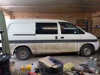 2000 Hyundai H-1 I, белый, 235000 рублей, вид 1