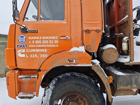 2011 КамАЗ 43118, оранжевый, 4000000 рублей, вид 2