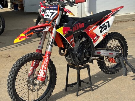 2023 KTM 250 SX F, оранжевый, 650000 рублей, вид 2