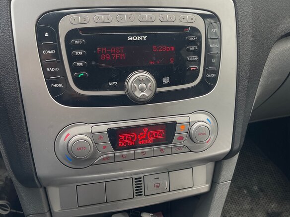 2008 Ford Focus II Рестайлинг, чёрный, 490000 рублей - вид 24