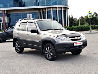 2015 Chevrolet Niva I Рестайлинг, серый, 550000 рублей, вид 1
