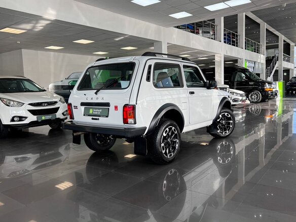 2026 Lada (ВАЗ) Niva Legend Sport I, белый, 1490000 рублей - вид 1
