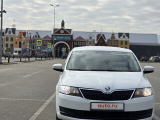 2018 Skoda Rapid I Рестайлинг, белый, 999000 рублей, вид 1