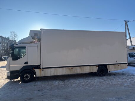 2012 Volvo FL, белый, 3000000 рублей, вид 4