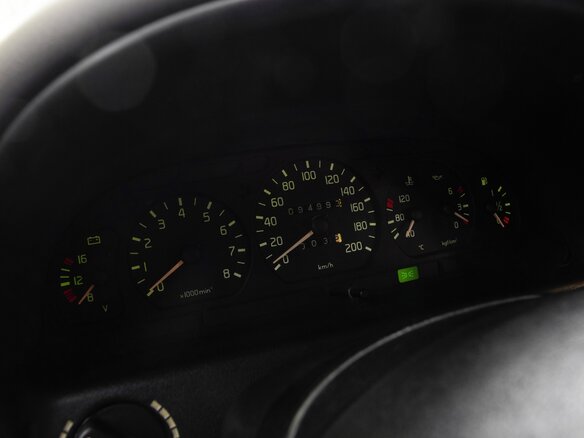 1998 ГАЗ 3110 «Волга», зелёный - вид 10