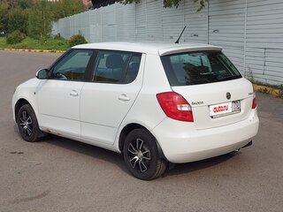 2013 Skoda Fabia II Рестайлинг, белый, 549000 рублей, вид 5