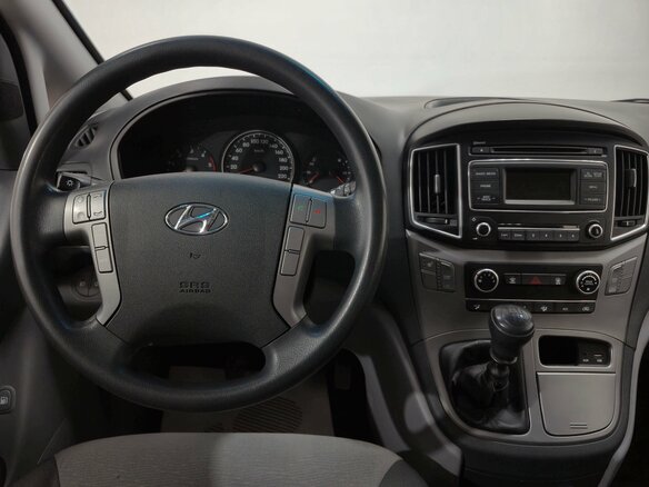 2016 Hyundai H-1 II Рестайлинг, серый - вид 10