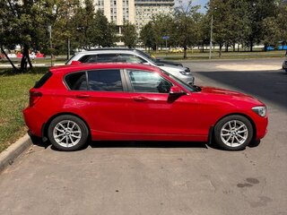 2012 BMW 1 серии 116i II (F20/F21), красный, 1350000 рублей, вид 4