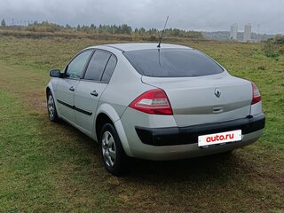 2007 Renault Megane II Рестайлинг, серебристый, 550000 рублей, вид 5