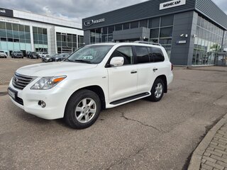 2011 Lexus LX 570 III, белый, 3000000 рублей, вид 2