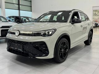 2026 Volkswagen Tiguan L Pro III (China Market), бежевый, 5099000 рублей, вид 1