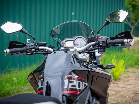 2012 Triumph Tiger Explorer, чёрный, 768756 рублей - вид 4