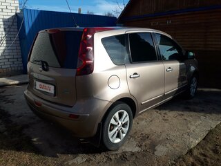 2011 Nissan Note I Рестайлинг, коричневый, 725000 рублей, вид 4