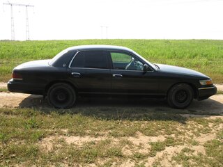 1994 Mercury Grand Marquis II, чёрный, 350000 рублей, вид 4