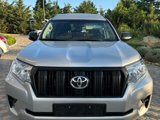 2019 Toyota Land Cruiser Prado 150 Series Рестайлинг 2, серебристый, 5000000 рублей, вид 2