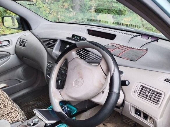 1998 Toyota Prius I (XW10), голубой, 250000 рублей - вид 5