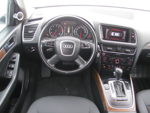 2011 Audi Q5 I (8R), белый - вид 8