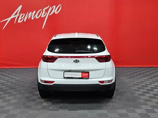 2016 Kia Sportage IV, белый, 1799000 рублей, вид 4