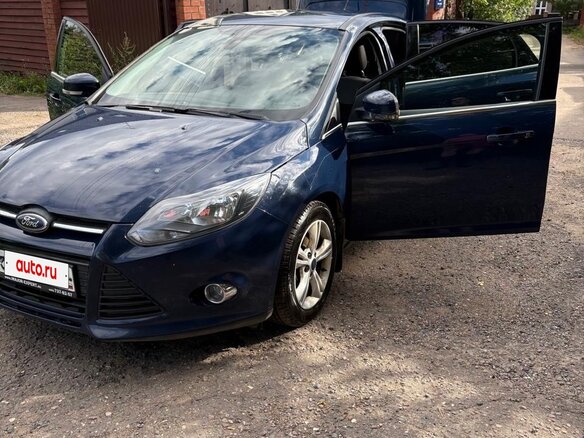 2013 Ford Focus III, синий, 970000 рублей - вид 2