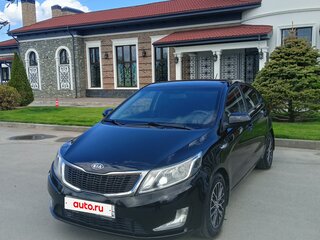 2012 Kia Rio 5-speed III, чёрный, 900000 рублей, вид 4