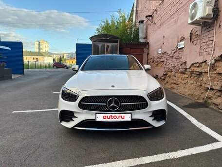 2021 Mercedes-Benz E-Класс 350 V (W213, S213, C238) Рестайлинг, белый, 5200000 рублей, вид 1
