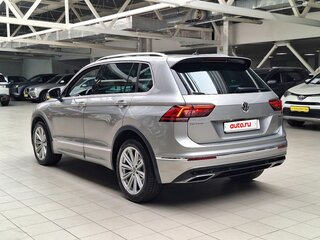 2019 Volkswagen Tiguan II, серебристый, 2399000 рублей, вид 5