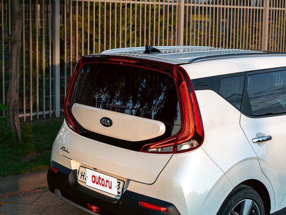 2020 Kia Soul III, белый - вид 32