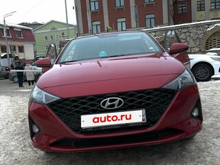 2021 Hyundai Solaris II Рестайлинг, красный, 1500000 рублей, вид 2