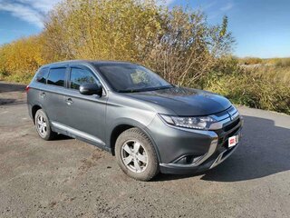 2018 Mitsubishi Outlander III Рестайлинг 3, серый, 1890000 рублей, вид 1