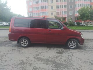 2000 Honda Stepwgn I Рестайлинг, красный, 695000 рублей, вид 3