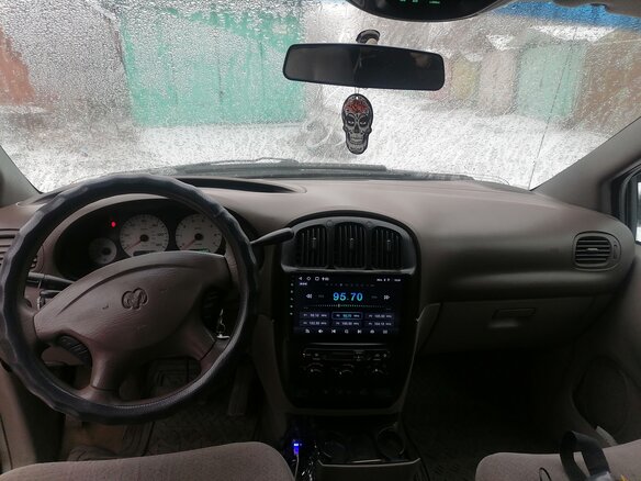 2001 Dodge Caravan Grand IV, серебристый, 600000 рублей - вид 13