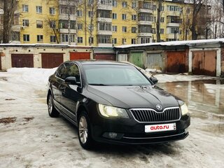 2013 Skoda Superb DSG II Рестайлинг, коричневый, 1200000 рублей, вид 1