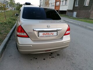 2011 Nissan Tiida I Рестайлинг, коричневый, 890000 рублей, вид 3