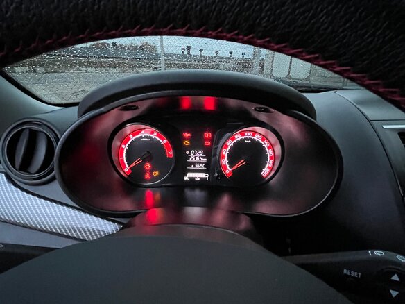 2023 Lada (ВАЗ) Granta Drive Active I Рестайлинг, чёрный, 1180000 рублей - вид 8