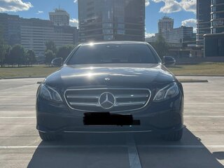 2019 Mercedes-Benz E-Класс 220 d V (W213, S213, C238), чёрный, 3867360 рублей, вид 1