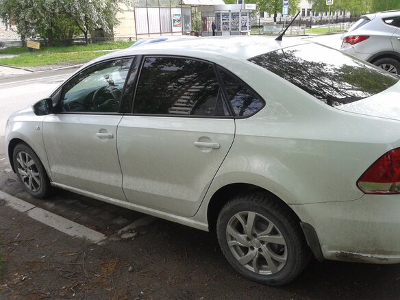 2014 Volkswagen Polo V, белый, 450000 рублей - вид 2