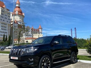 2018 Toyota Land Cruiser Prado 150 Series Рестайлинг 2, чёрный, 6100000 рублей, вид 1