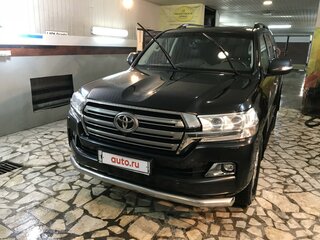 2015 Toyota Land Cruiser 200 Series Рестайлинг 2, чёрный, 5800000 рублей, вид 3