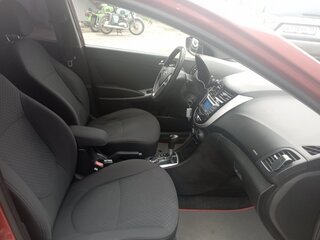2012 Hyundai Solaris I, красный, 800000 рублей, вид 5