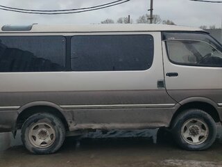 1995 Toyota HiAce H100, коричневый, 520000 рублей, вид 3