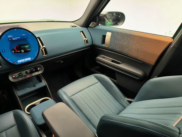 2026 Mini Countryman S III, зелёный, 6990000 рублей - вид 12