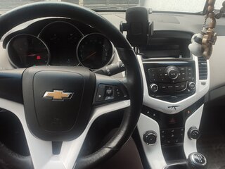 2012 Chevrolet Cruze I, белый, 750000 рублей, вид 3