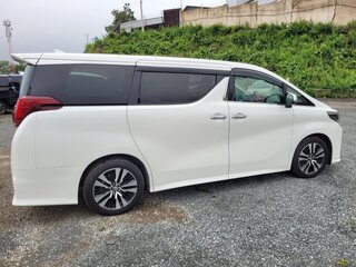 2018 Toyota Alphard III Рестайлинг, белый, 4500000 рублей, вид 3
