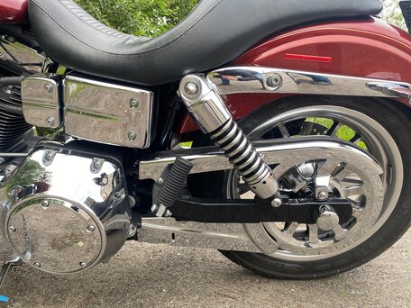 2008 Harley-Davidson Dyna Low Rider, пурпурный, 850000 рублей, вид 3